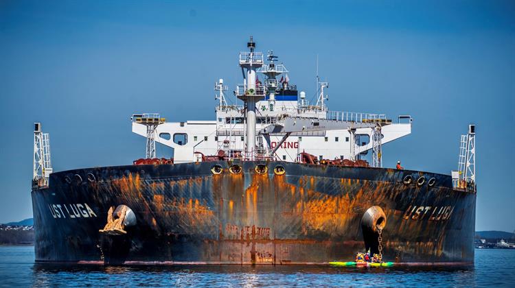 Ρωσία: Διοχέτευσε προς Τρίτες Χώρες τις Εξαγωγές Πετρελαίου που Επλήγησαν Από το Εμπάργκο της Δύσης